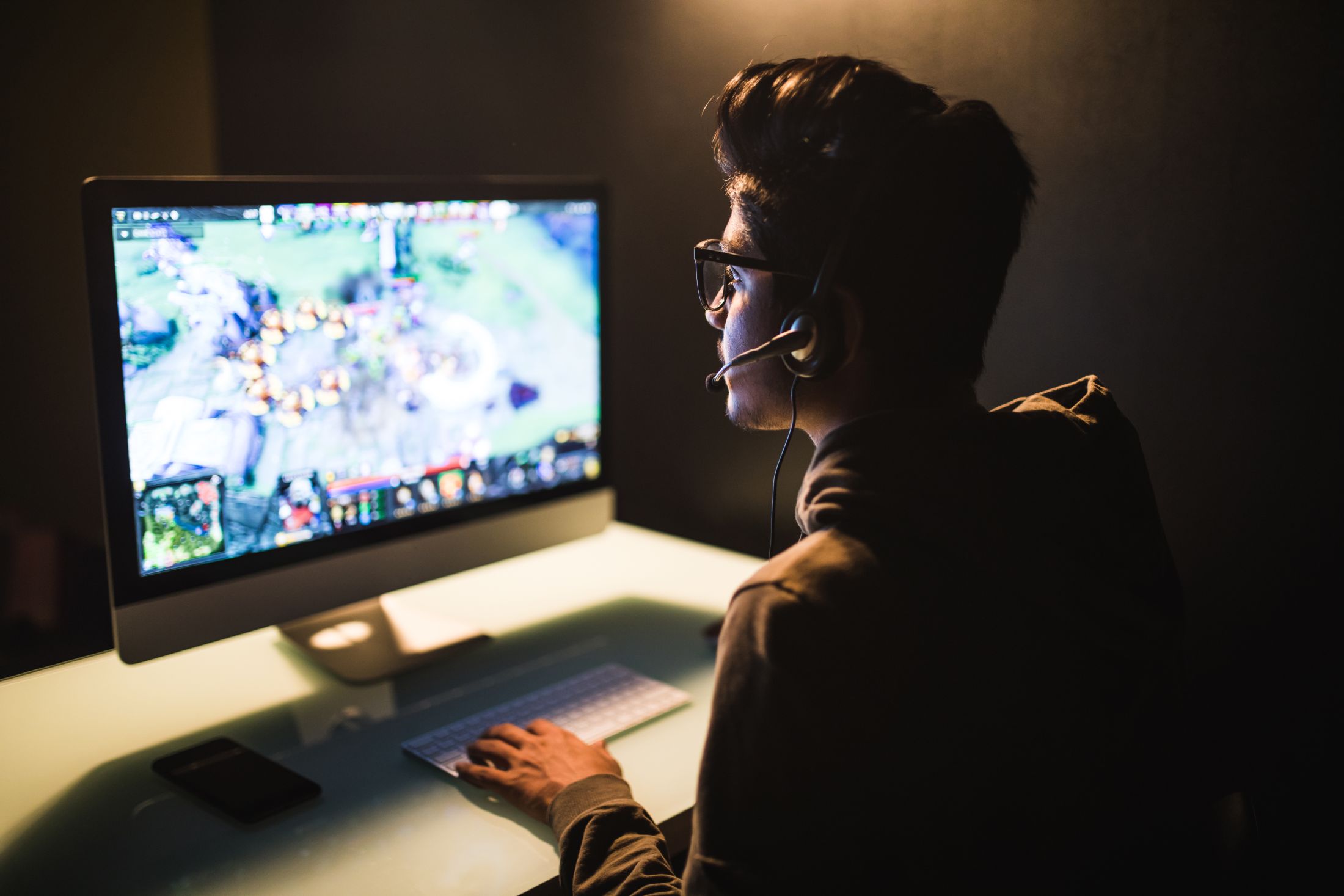 Aggódik, hogy gépezik a gyerek? – Szülői kisokos