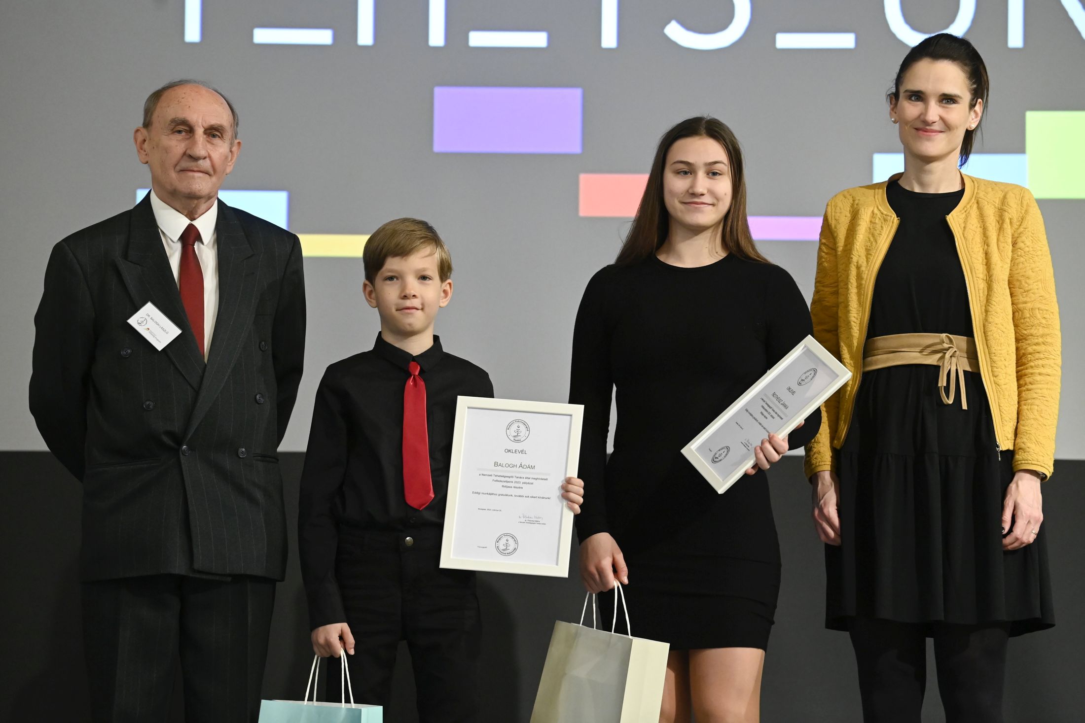 Kilenc kiemelkedően tehetséges fiatal kapott ösztöndíjat