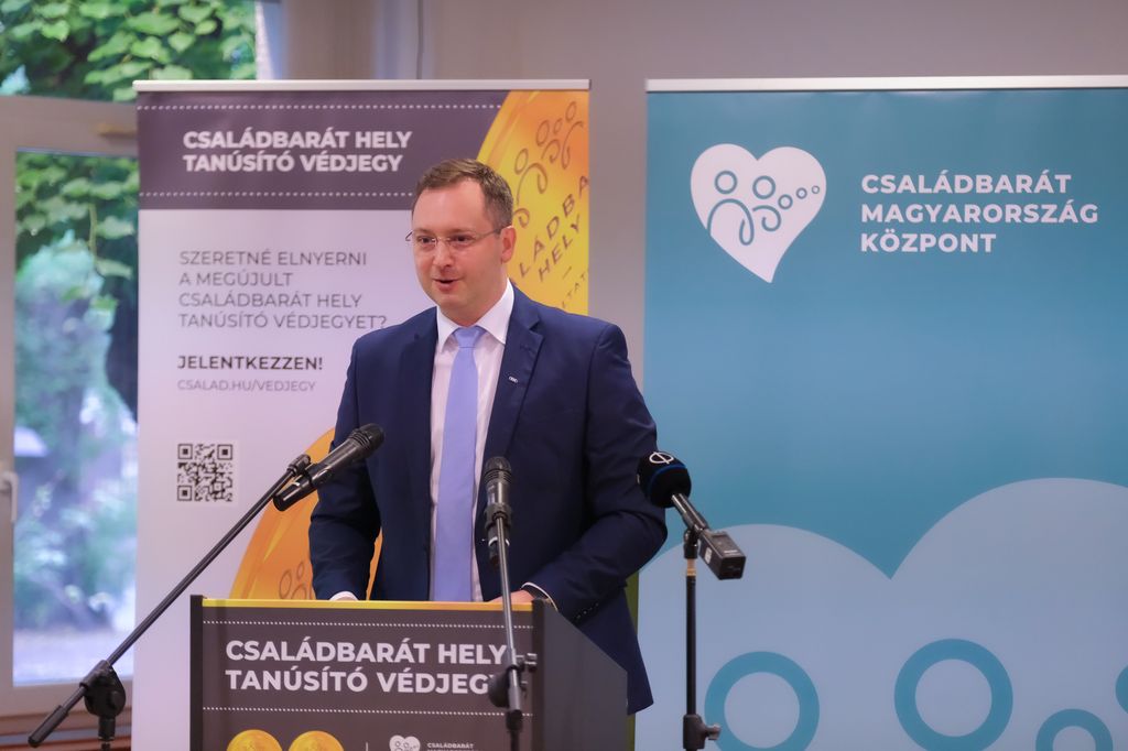 A Családbarát Hely védjegy átadójáról a Kossuth Rádióban