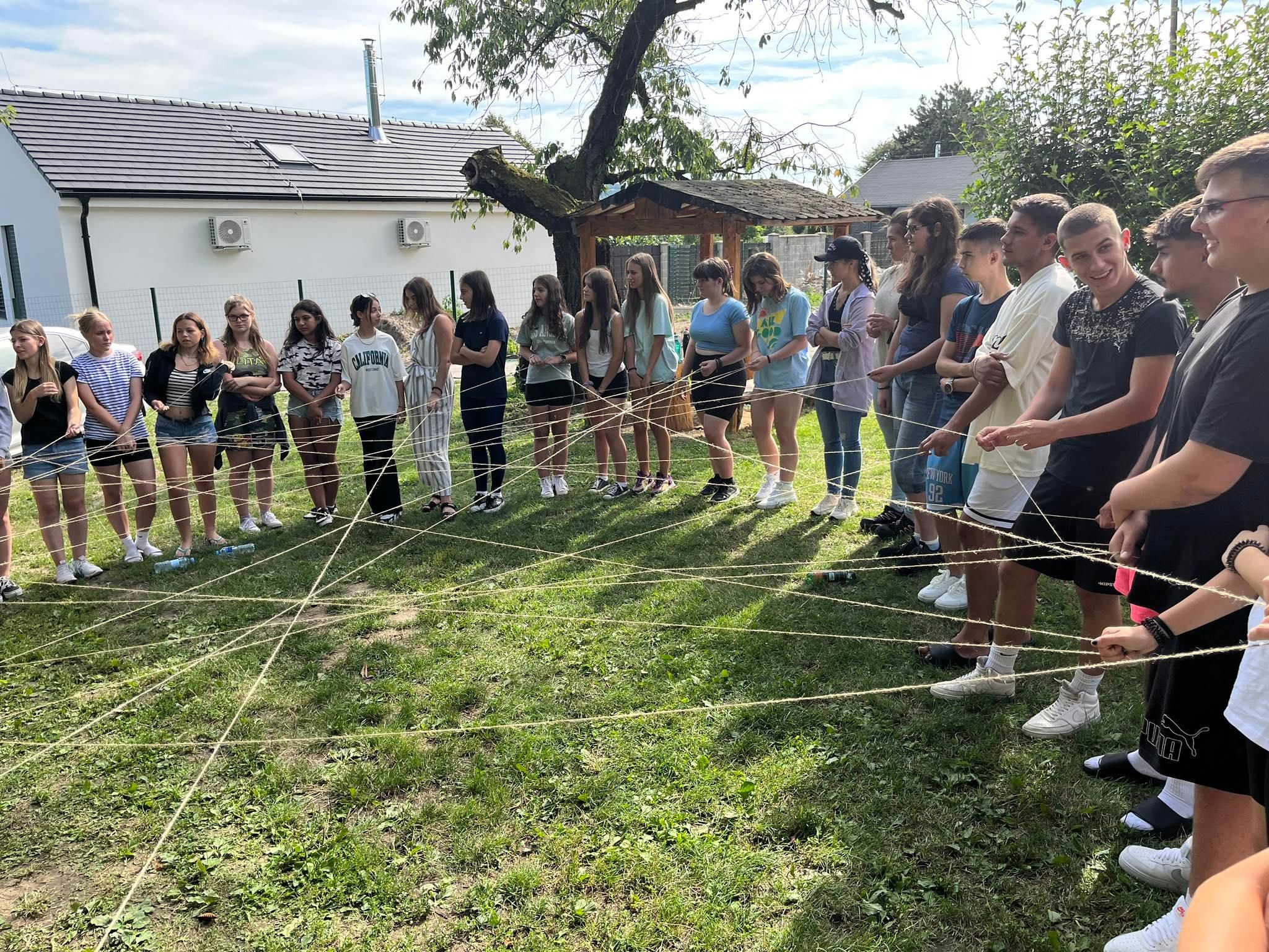 Kárpát-medencei nyári tábort szerveztek fiataloknak