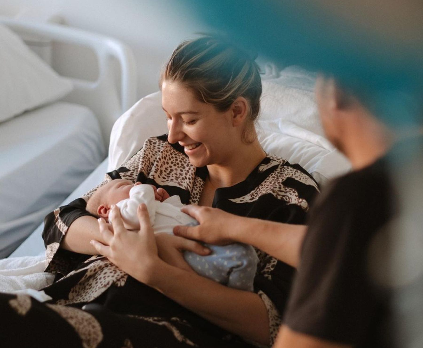 Megszületett Dallos Bogi és Puskás Peti kisfia