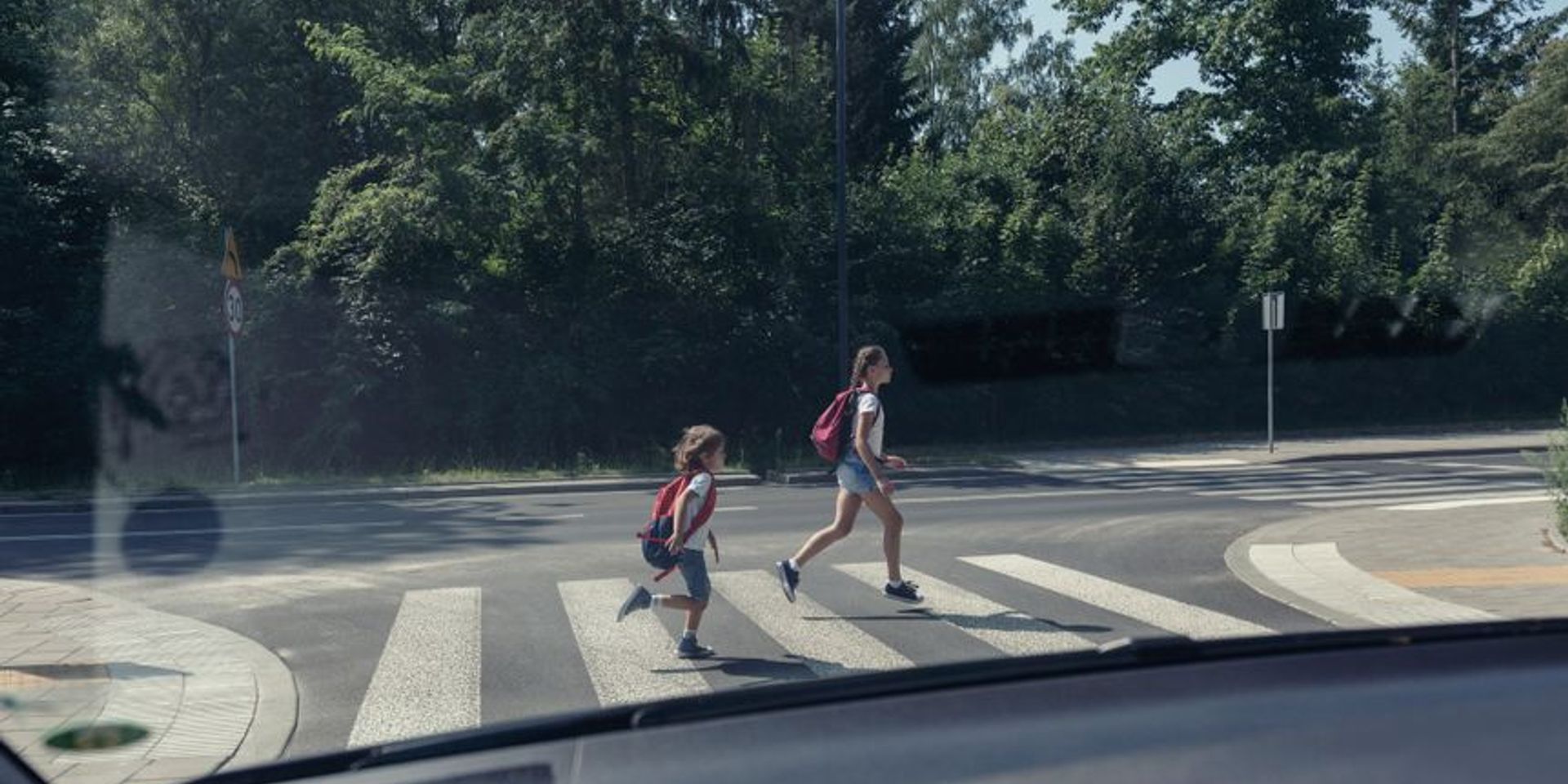 Vigyázzunk a gyerekekre az utakon!