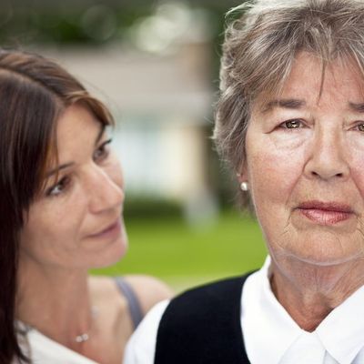 Alzheimer-kór: a családra is figyelni kell