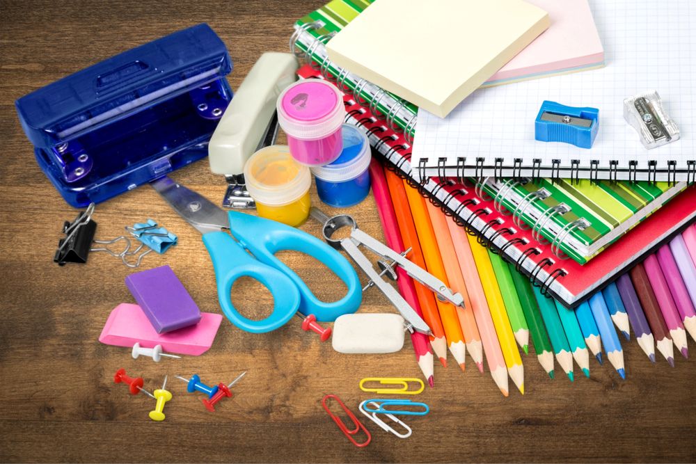 Háromezer iskolás kapott tanszert a nagycsaládosok jóvoltából