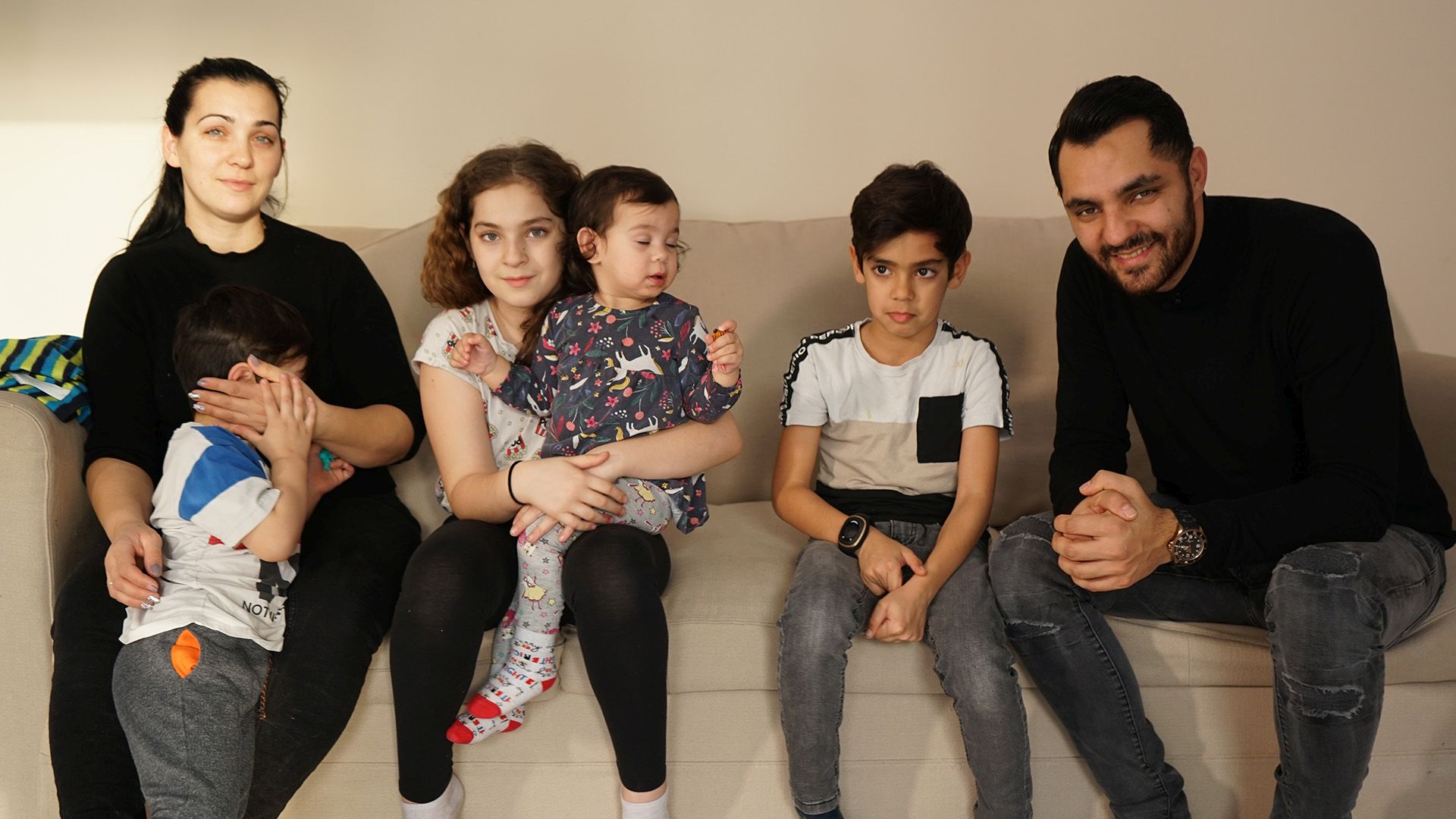 Oláh Gergő és családja a Családvarázsban