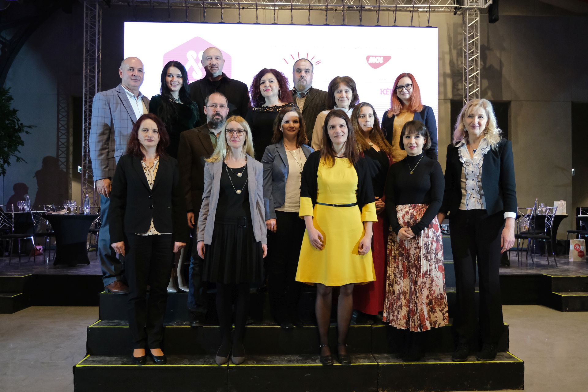 Díjazták a családbarát újságírókat