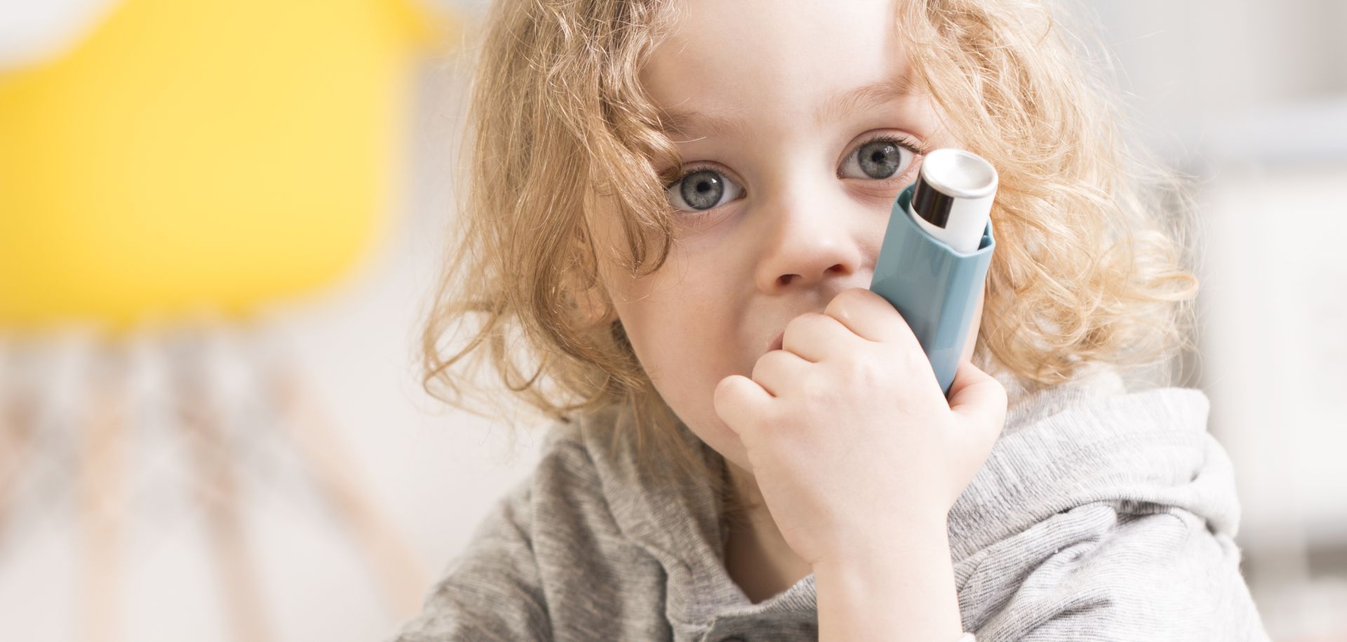 A nem megfelelő gyógyszerhasználat, a vírusfertőzés és a stressz is kockázatot jelent – ma van az asztma világnapja
