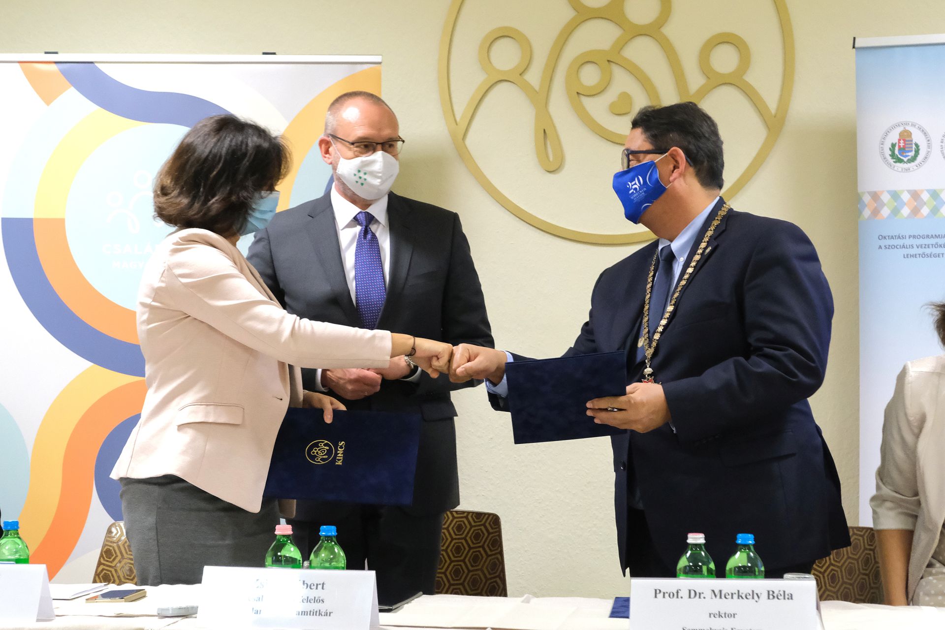 Szakmai megállapodást kötött a KINCS és a Semmelweis Egyetem