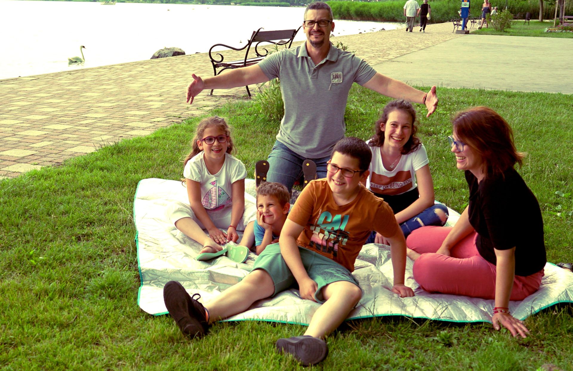 A Mi kis családunk: Kilépni a mókuskerékből