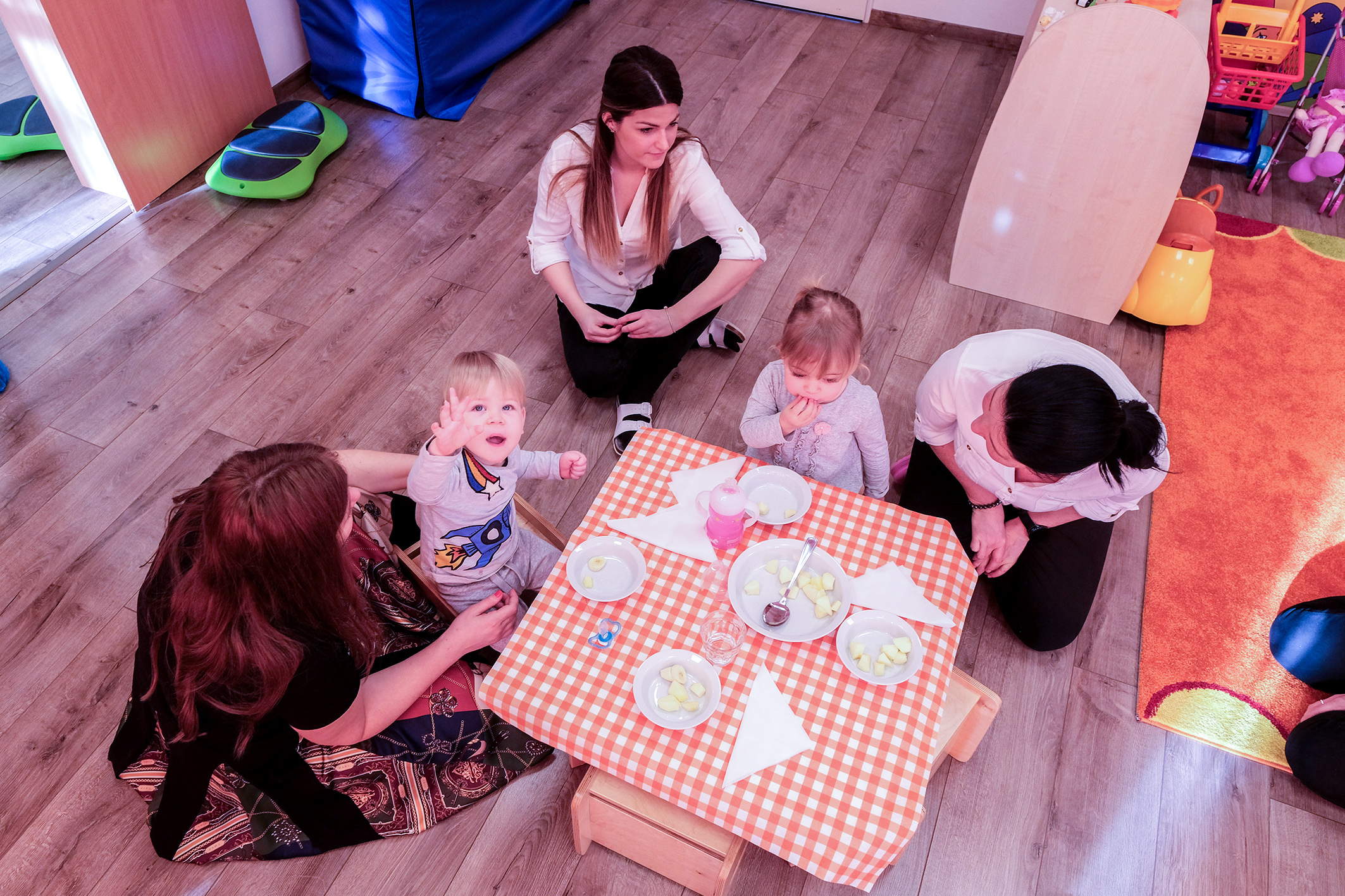Idén is lehet pályázni családbarát munkahelyek kialakítására 