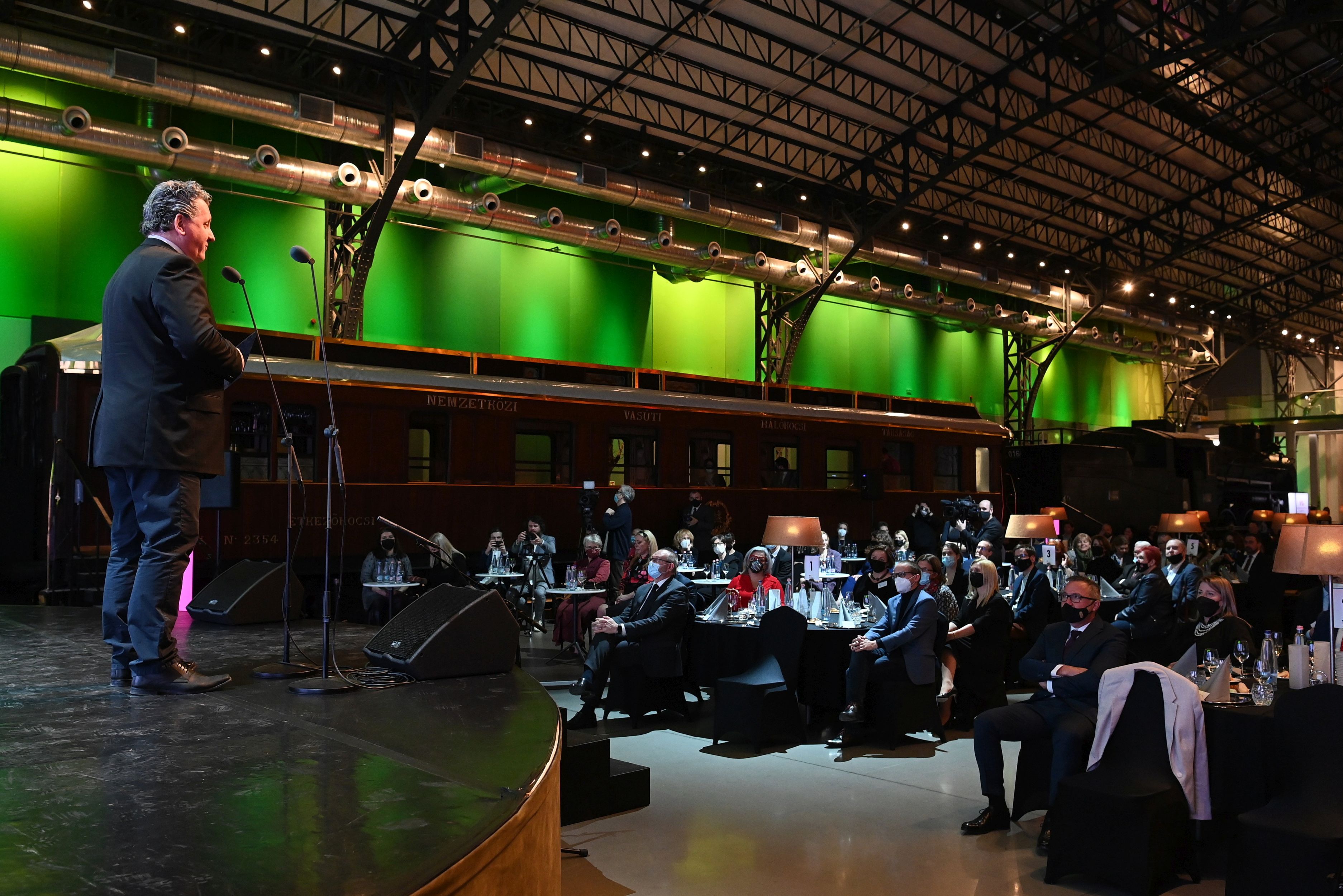 Egy ötgyermekes családról szóló írás nyerte idén a Média a Családért-díjat