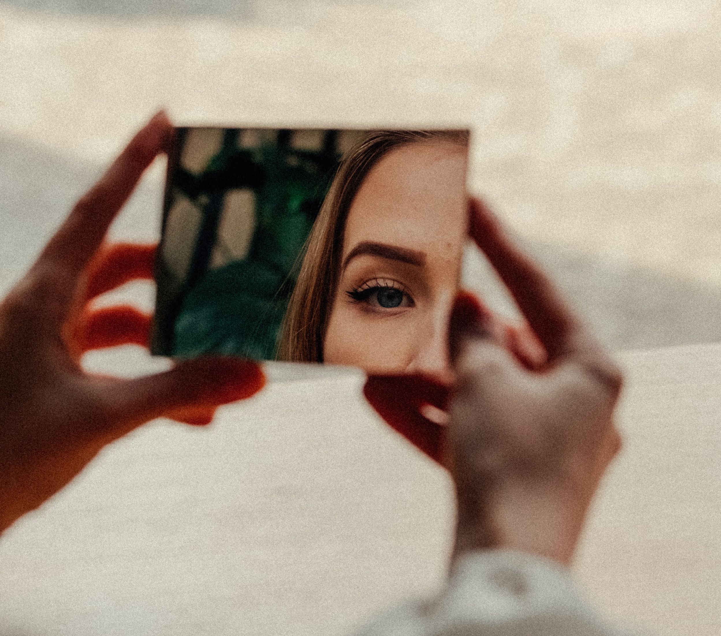 "Oda kell figyelni az árulkodó jelekre" - a kapcsolati erőszakról 