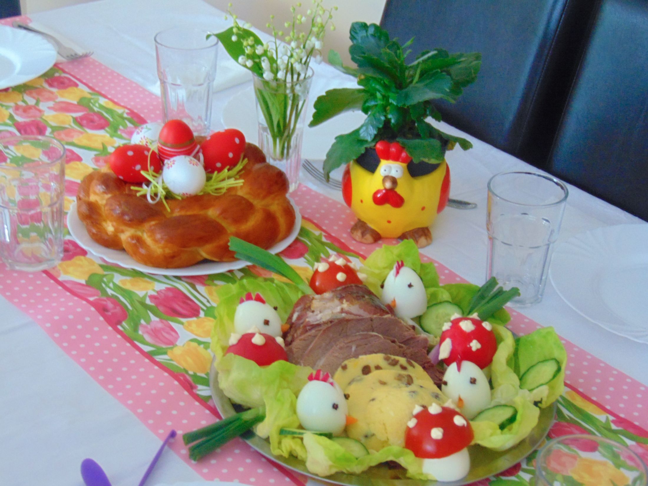 Sonkaszirmok, répavirág és csibe főtt tojásból – mesebeli húsvéti hidegtál