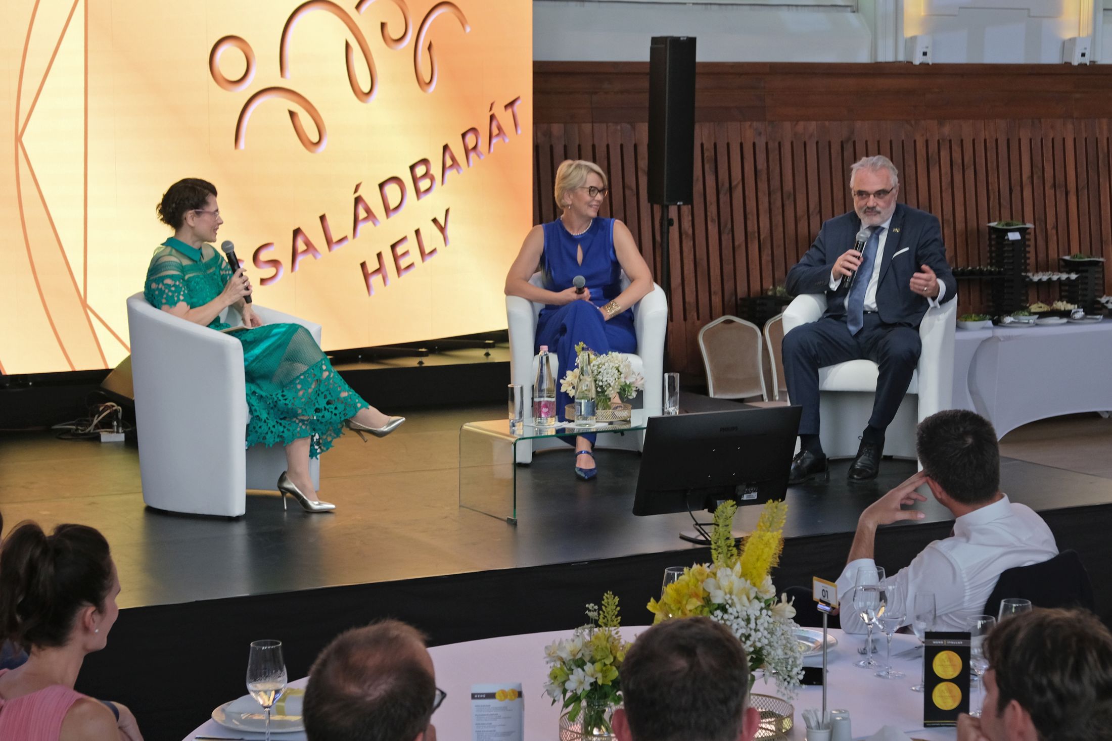 Közös gondolkodás a családbarátság jegyében